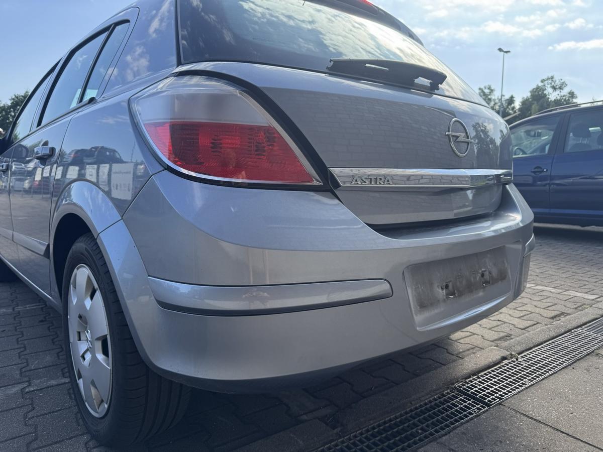 Opel Astra H original Sto&szlig;stange Stossf&auml;nger hinten Z163 Lichtsilber Flie&szlig;heck Bj.2006